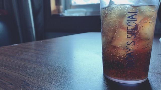 皮肤|87岁院士研究黄褐斑60年，提醒：三种食物易“烂脸”，少吃为好