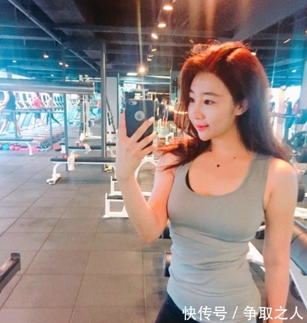 女神|她接触专业的健身训练后,从一个拥有娃娃脸的胖妞蜕变成女神!