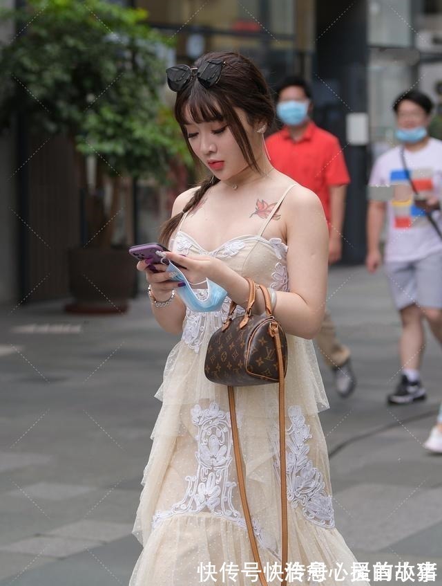 蕾丝 多层网纱长裙,搭配厚底高跟鞋,性感甜美妥妥的小仙女穿搭!