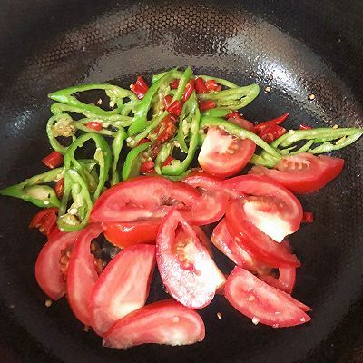 红辣椒|黄豆焖鱼仔