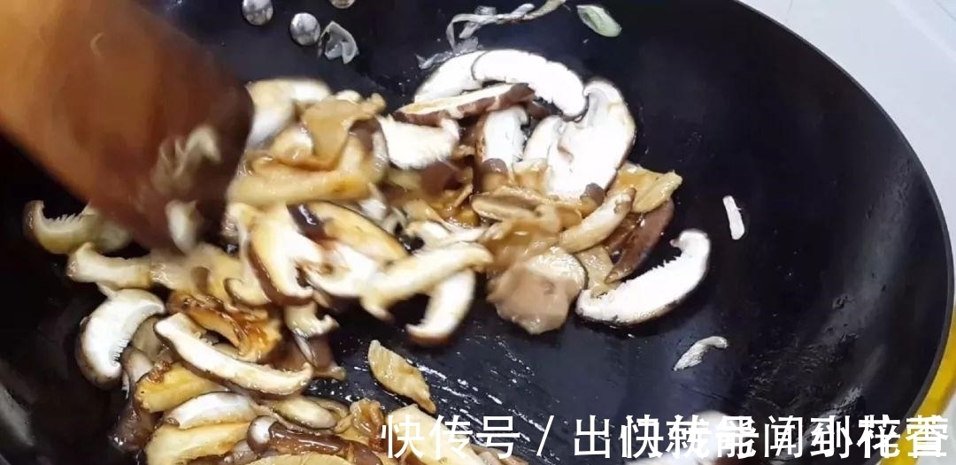 新吃法|香菇新吃法,教你简单一做,既营养又好吃,有孩子的最值得收藏下