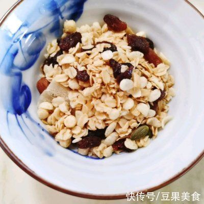 下午茶|#一周减脂不重样#缤纷下午茶之燕麦酸奶杯