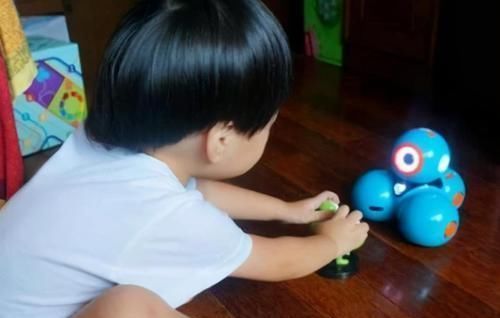 孩子|孩子有这3个“怪癖”,可能是高智商的表现,父母别盲目纠正