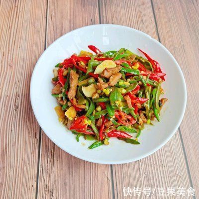 扁豆炒肉丝|丰富餐桌味&amp;健康少油家庭版~扁豆炒肉丝
