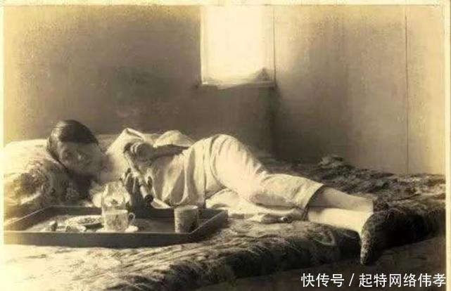 啃噬|被鸦片啃噬的灵魂：从飘飘欲仙到呆滞无神