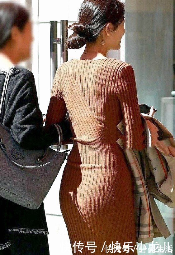 小姐姐 百变小姐姐的时尚魅力,气场也有一米八