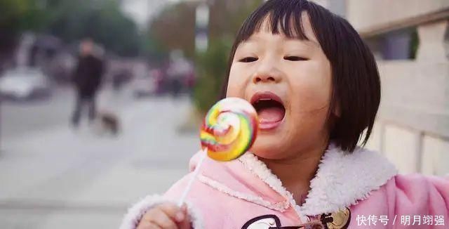 电子产品|5岁男童近视1000度，家长还跳着说没给玩手机，医生怒斥太无知