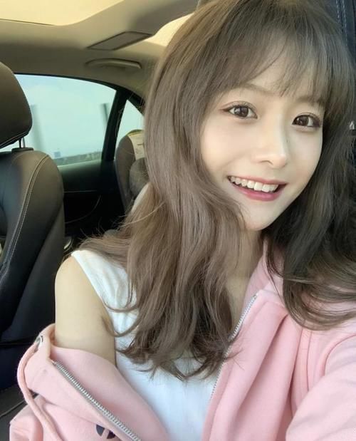 35岁女人染发前,先看你适合什么发色,简单从4点判断,不会错