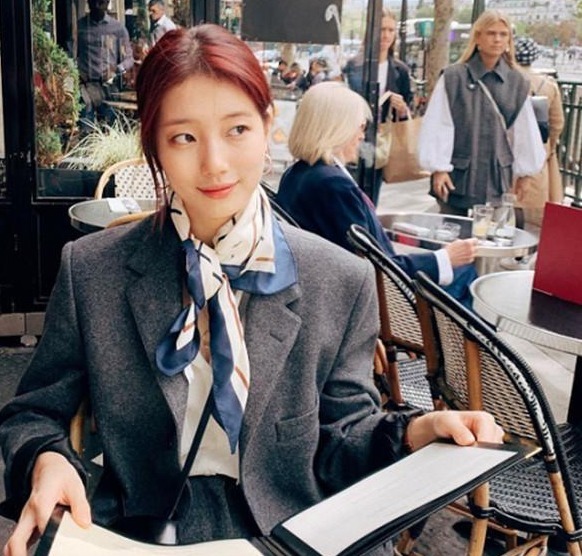 齐耳短发 40岁女人尽量别烫卷发,今年流行“3种”发型,时髦减龄还有气质