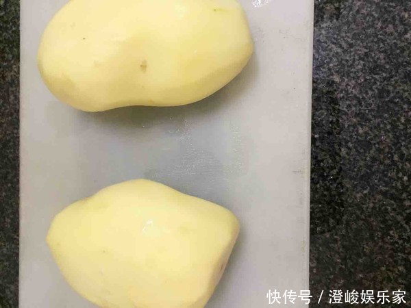炒土豆丝,有人焯水有人直接炒全错了,这才是土豆丝正确的做法
