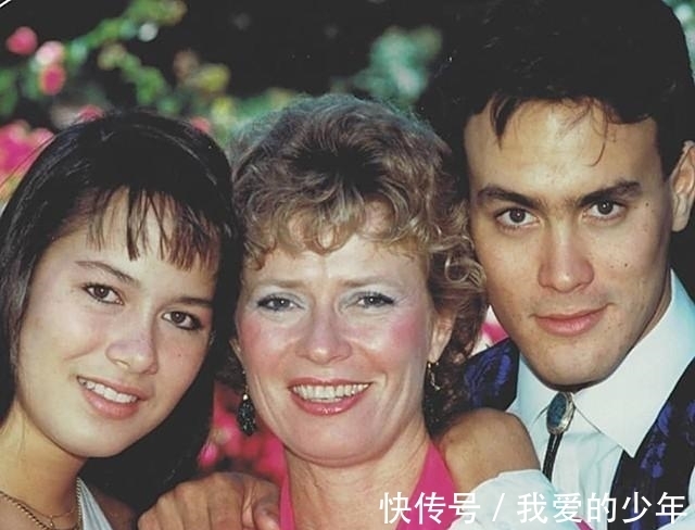 精武门|李小龙去世后,妻子被骗儿子被杀,唯一的女儿李香凝现状如何?