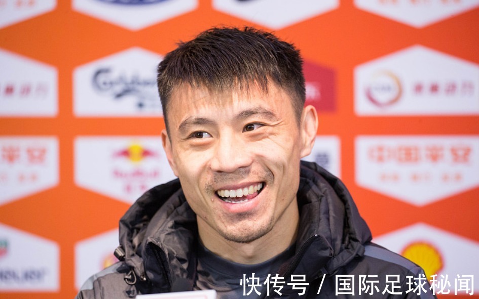 郑铮|队史功勋！11年两冠泰山仅剩3名亲历者，最后1人了不起