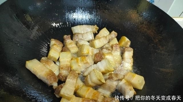 做红烧肉时,记住“2不放2窍门”,肉质软糯不发柴,好吃不油腻