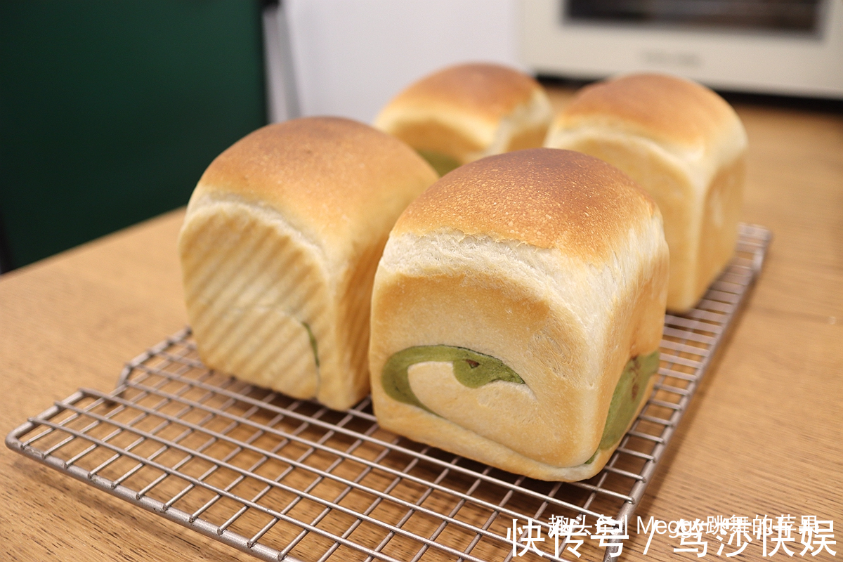 保鲜膜|真佩服苹果姐，1块面做4个2馅2味的吐司，早餐零食还愁啥