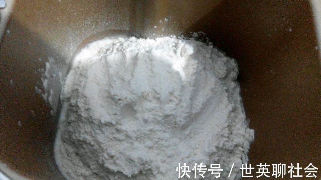 蜂蜜|蜂蜜小餐包制作方法,香甜可口,制作简单