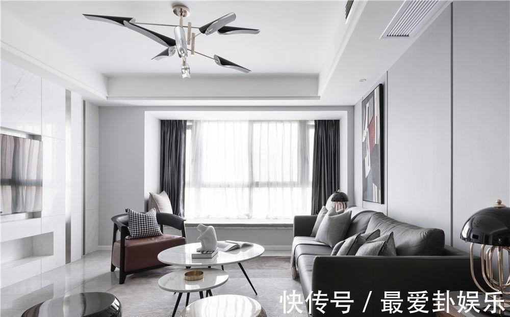 餐边柜|经典的黑白灰作为主色调,加入一些柔和的元素,打造舒适的四居室