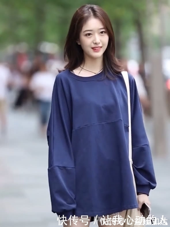 牙膏 美女出门不穿长裤子，晒出双性感“牙膏腿”，不料膝盖的疤成亮点