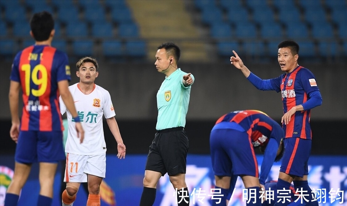 杨为健|5-2!2连胜!武汉队大逆转,中超头号耻辱纪录诞生,青岛队11连败
