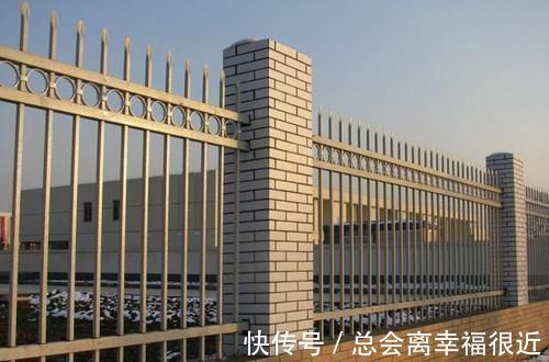 危险|熊孩子被“卡”合集,持续高能,熊孩子:万物皆可把头塞进去