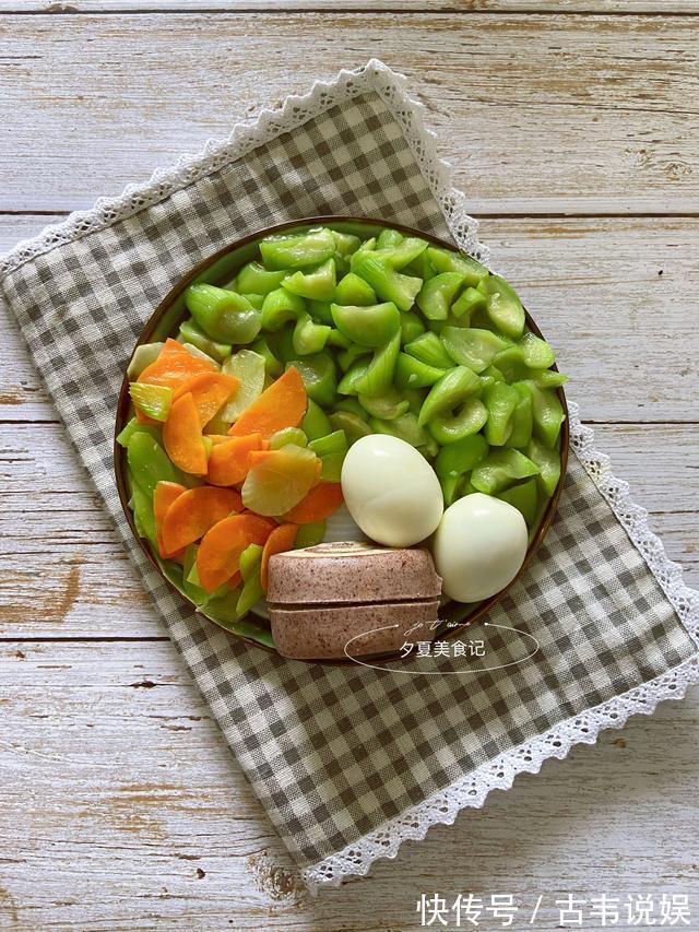 煎豆腐|晒晒我的减脂餐，教练说明明好好吃饭就能瘦，你却偏偏想挨饿