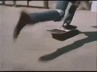 |搞笑GIF趣图:谁出馊点子,给我出来,我保证不弄死你!