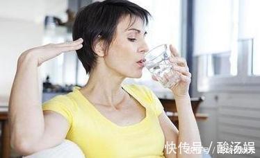 中年|为啥女人一到中年就“发福”做好4点，悄悄变成“瘦美人”