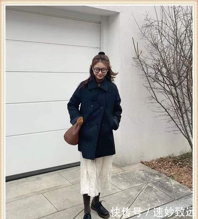 羽绒服+裙子,大衣+裙子,秋冬怎么搭更好看