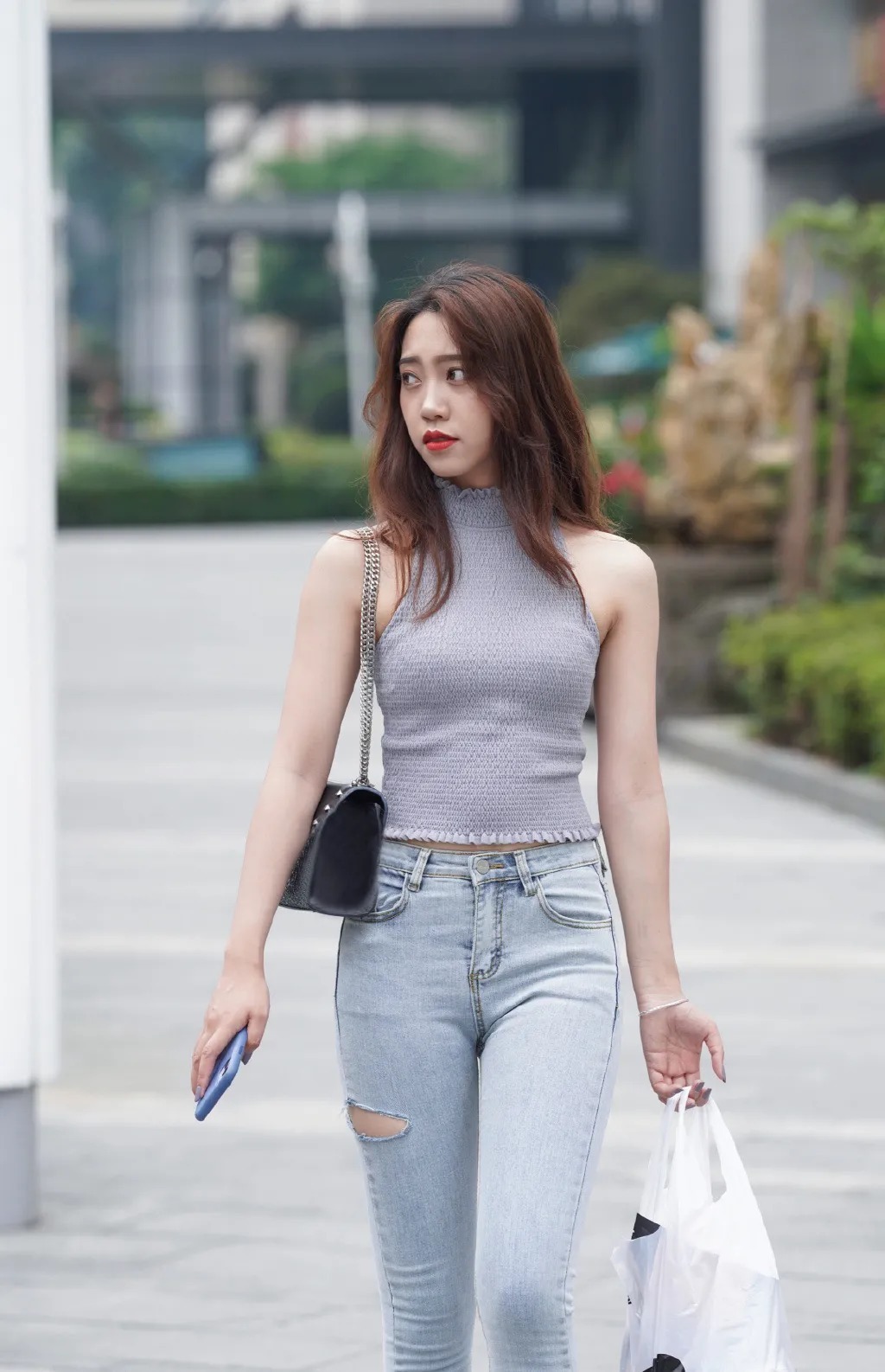 优雅|牛仔裤这样穿搭, 休闲减龄又优雅, 出行逛街值得一试