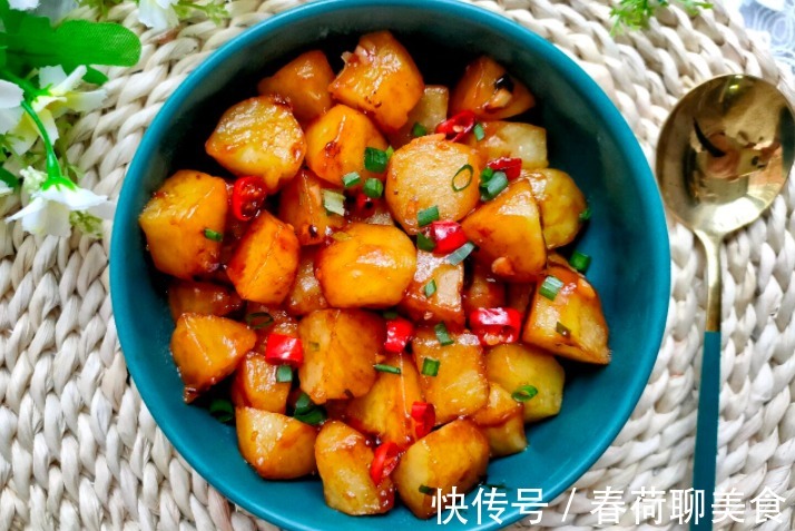 土豆控|比肉还好吃的酱烧土豆，香烂入味，好吃还下饭