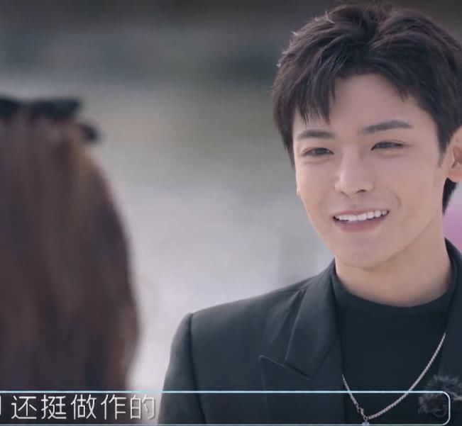 侯明昊约会李一桐,态度冷淡嫌弃女方太做作!却看上大18岁的秦岚