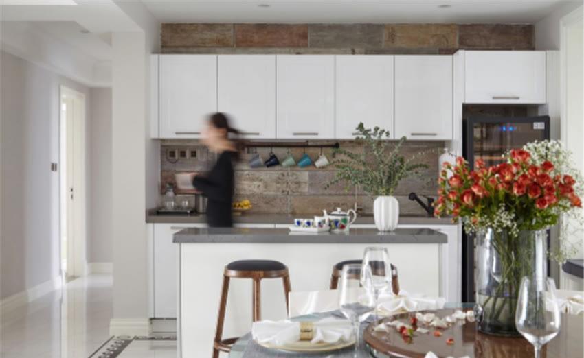 收纳|为何有了橱柜后还要餐边柜？过来人表示：这样设计真的超实用！