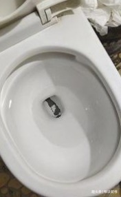马桶|马桶脏了别费力刷,学会小妙招污垢清除一点都不费劲,轻松做懒人