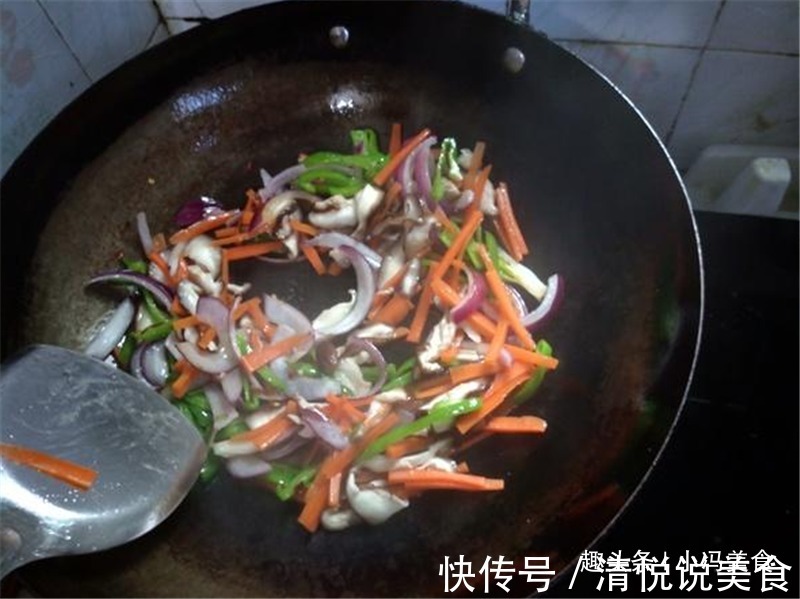 减肥就要吃这肉,鲜嫩美味,荤素搭配,美味好下饭