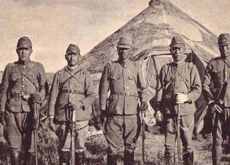 二战期间,第一个主动向中国宣战的是哪个