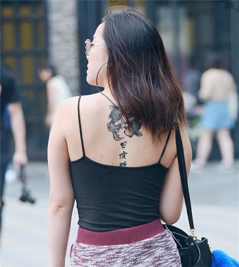 实拍美若天仙的小姐姐,大长腿十分亮眼,哪一位最美