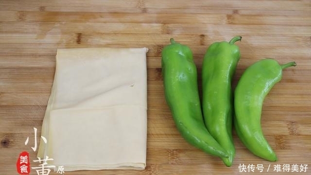 2张豆皮,3个青椒,做出来的青椒豆皮,好吃又美味