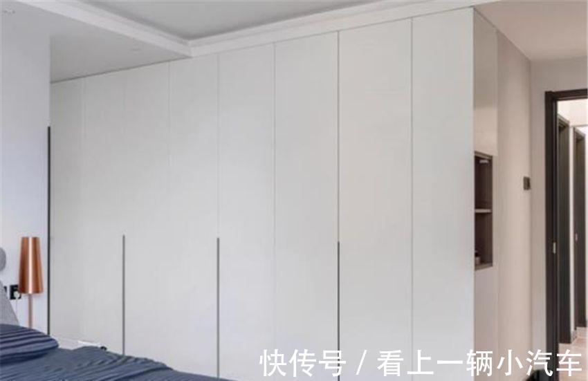 gt|为何定制衣柜没用多久,柜门就变形?看完发觉,柜门的讲究还挺多