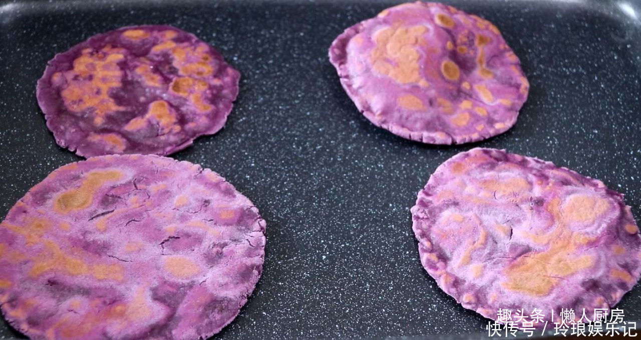 压一|不用一滴油,不用擀皮,压一压,就能做出外酥里糯的紫薯饼
