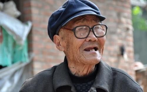 107岁老人,血管仅67岁且不堵,长寿秘诀不是多走路,而是这3事