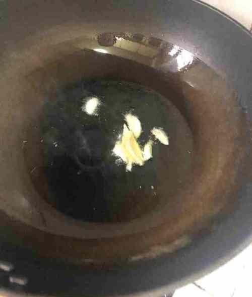 鸡身上最脏的部位,里面含有大量金属,白给都不要,一般人不知道