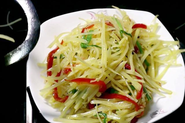 好吃的土豆丝，做法有秘诀，口感脆嫩好吃又下饭