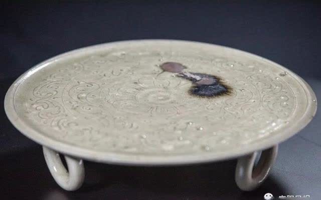 文物|我在安阳拍文物丨隋代相州窑白瓷划花环足盘