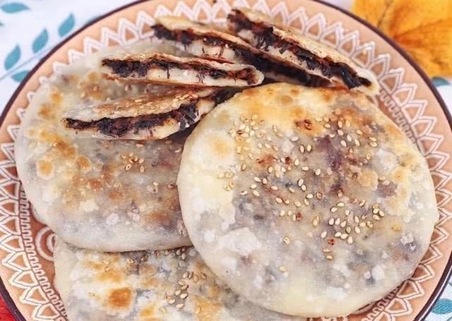 梅菜|念念不忘的拿手梅菜干肉饼子,做法教给你,就看你学不学了