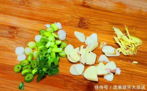 参考|爆炒猪肝的正确做法,炒出来的猪肝滑嫩无腥味!参考一下!