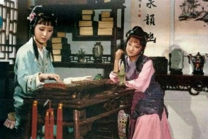  冬衣|红楼梦中的冬日保暖秘籍，是未曾见过的惊喜，是时尚的风向标