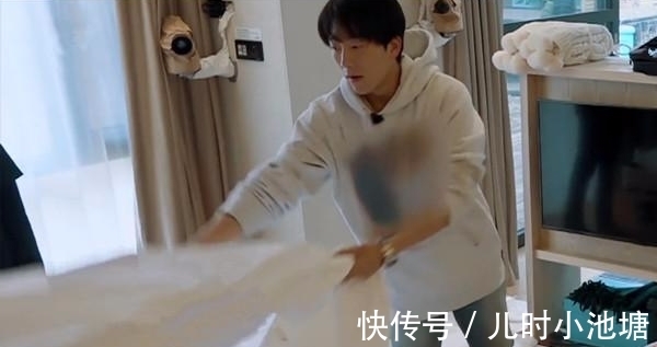 《客栈2》马思超上衣太张扬,被节目组全程打马赛克!好尴尬!