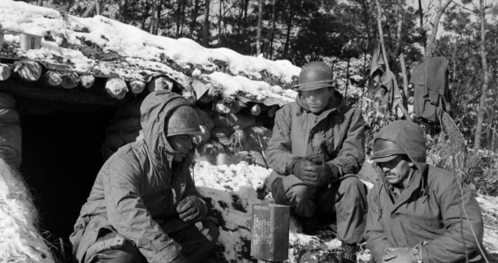 美国|朝鲜战争被俘最高军官:美军少将师长躲草丛36天,因太饿所以投降