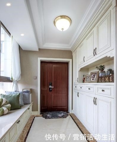 玄关柜|入户没人放鞋柜了，太不实用！不如学着设计一排柜，一进门贼漂亮！