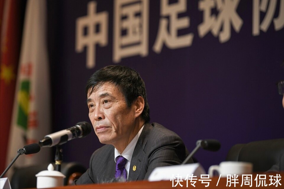 李霄鹏|费南多临阵脱逃!揪出国足归化背后最大水货,李霄鹏被坑惨了