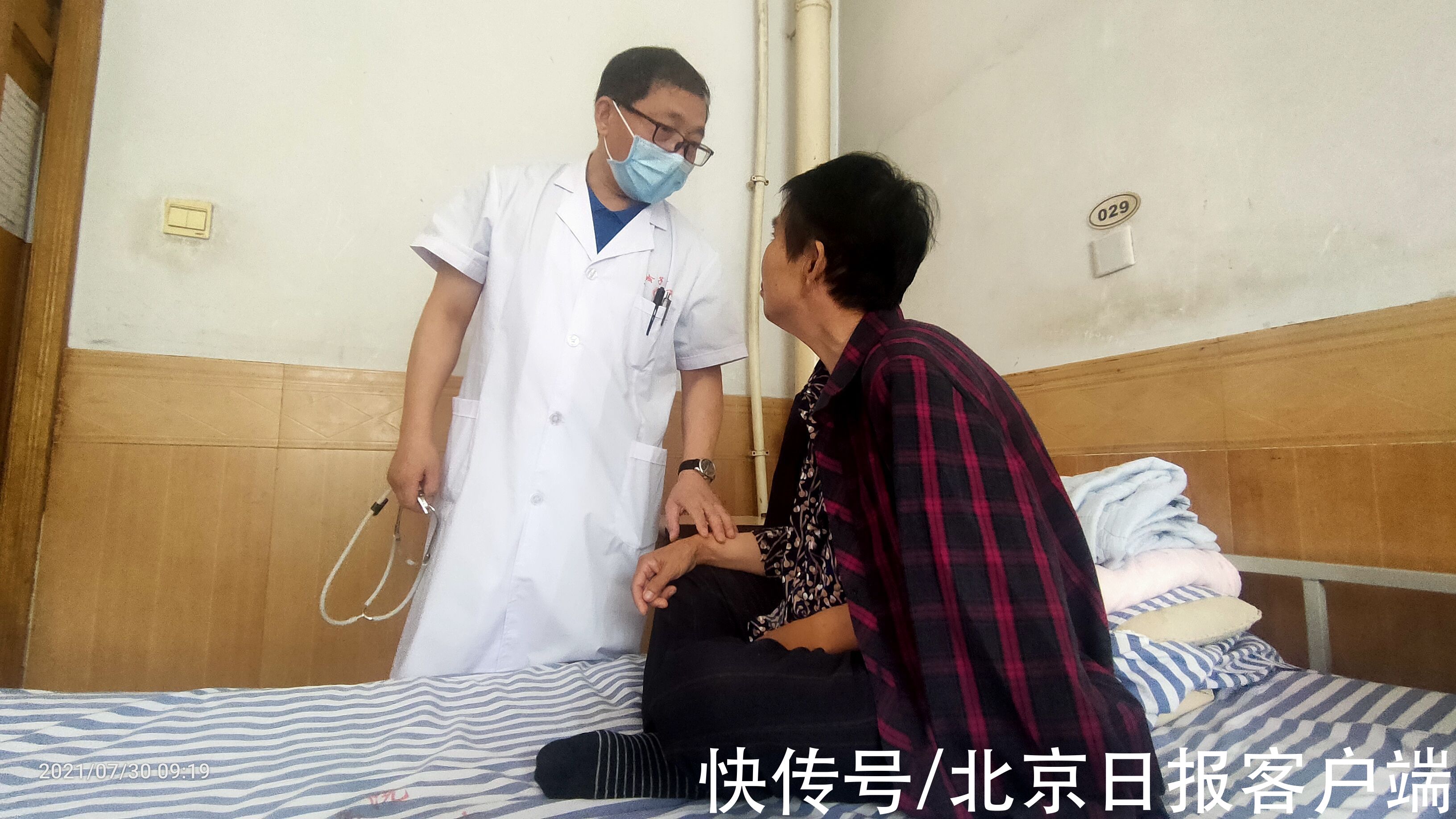 老年|北京回龙观医院送医到张家口，京张医疗合作惠及老年群体